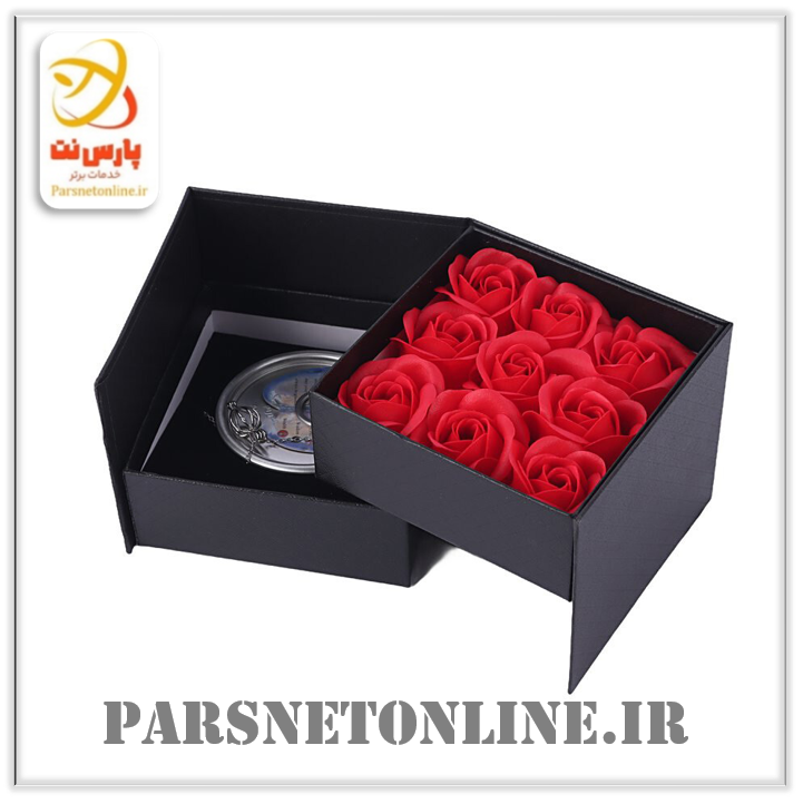 ست باکس گل و گردنبند مروارید عشق